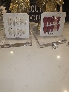 Nail Art Press-On Set - Stylish Diy Manicure. Medium Coffin